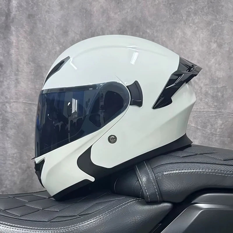 https://cdn.shopify.com/s/files/1/0743/8945/5069/files/4-dot-approved-flip-up-motorcycle-helmet-dual-sun-visor.webp?v=1759419751