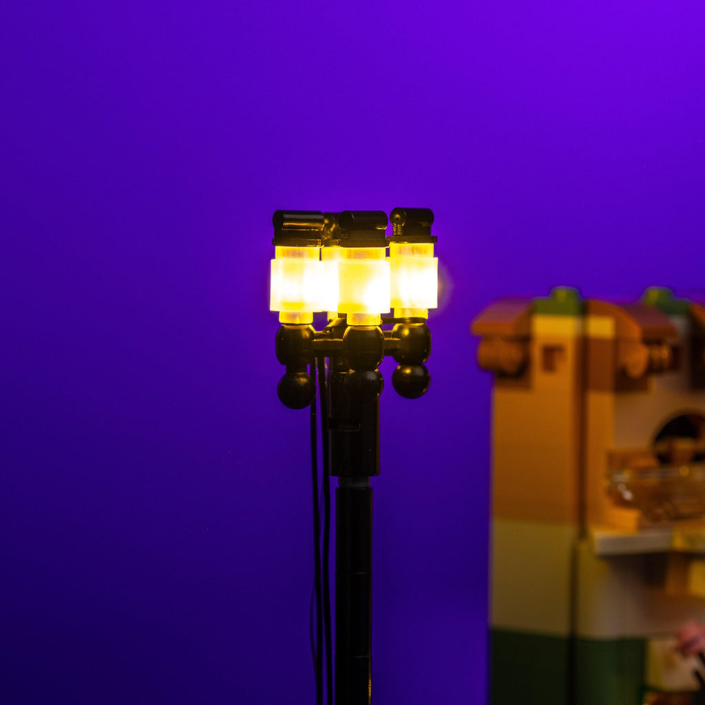 https://cdn.shopify.com/s/files/1/0743/8945/5069/files/puzzloria-2-0-light-kit-default-title-lmb-2-0-light-kit-for-lego-french-cafe-10362-43786873274589.jpg?v=1745183367