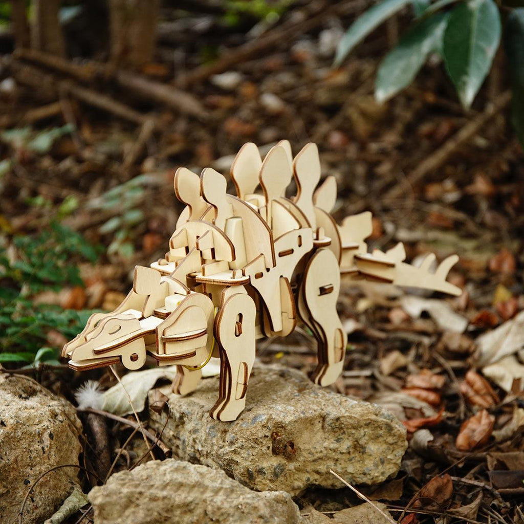 https://cdn.shopify.com/s/files/1/0743/8945/5069/files/puzzloria-3d-wooden-puzzle-default-title-puzzloria-jurassic-explorer-remote-control-walking-stegosaurus-43347837386973.jpg?v=1747697299