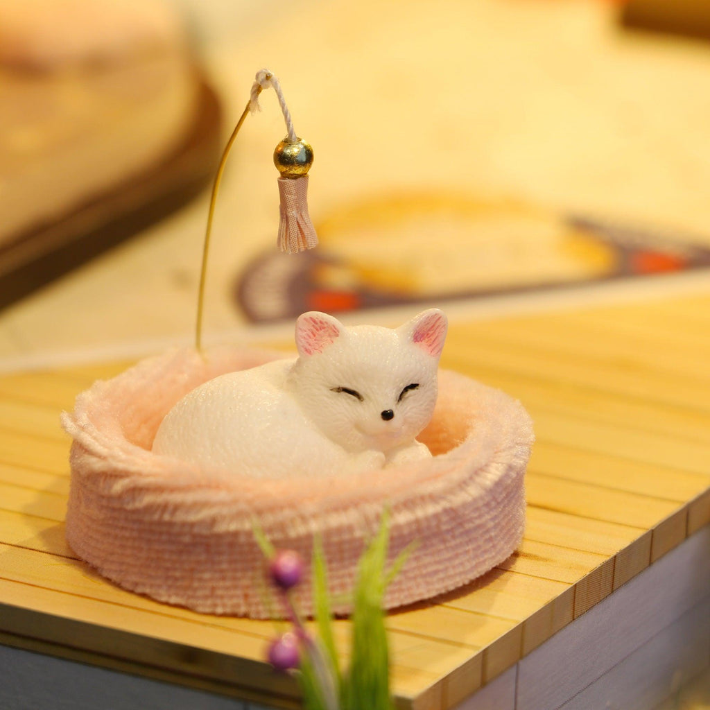 https://cdn.shopify.com/s/files/1/0743/8945/5069/files/puzzloria-diy-miniature-default-title-puzzloria-diy-dollhouse-kit-cat-coffee-garden-43347874152669.jpg?v=1745185859