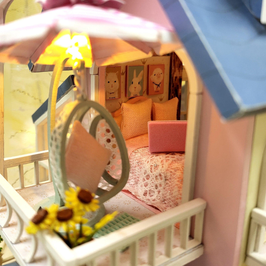 https://cdn.shopify.com/s/files/1/0743/8945/5069/files/puzzloria-diy-miniature-default-title-puzzloria-diy-dollhouse-kit-fairy-castle-43347906003165.jpg?v=1759679596