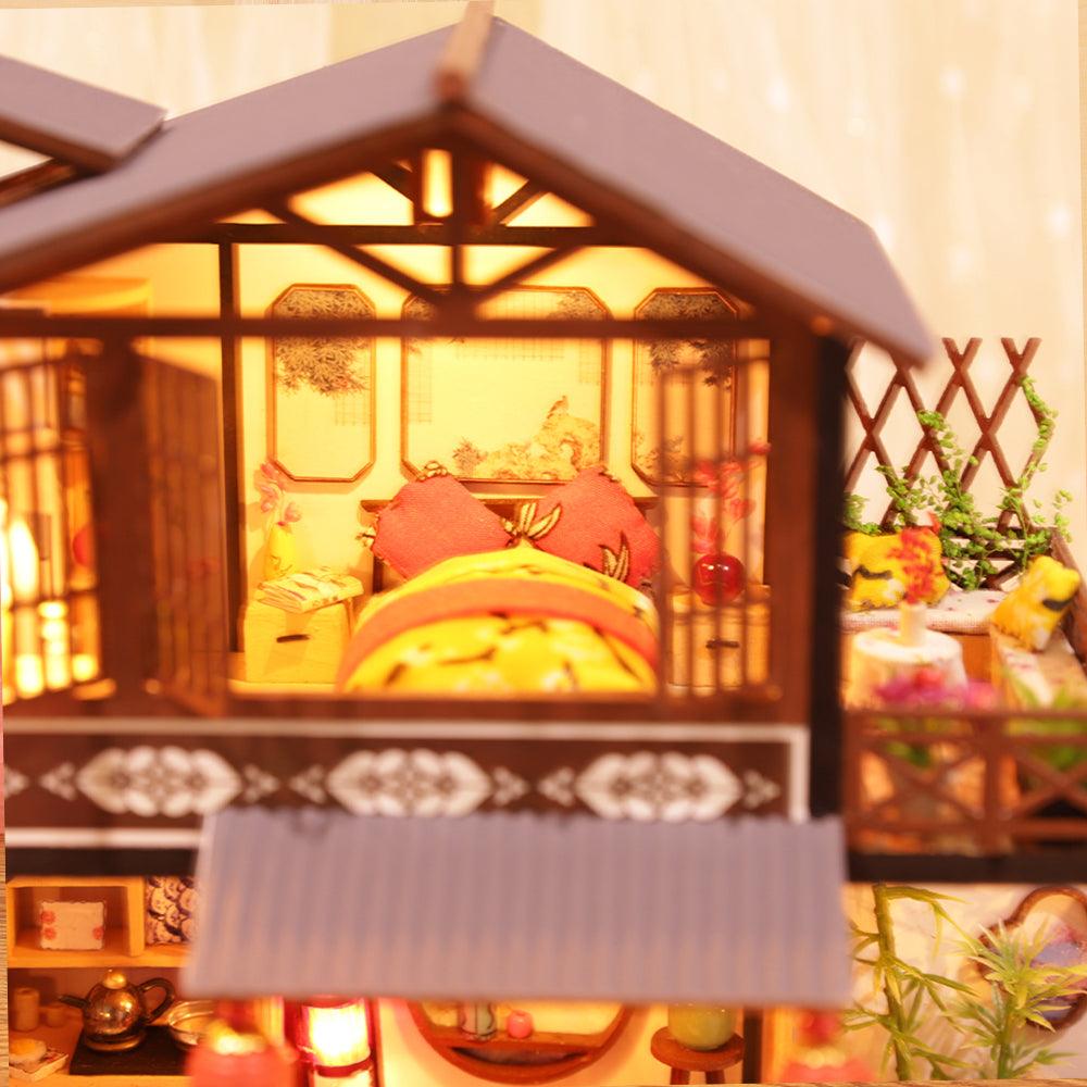 https://cdn.shopify.com/s/files/1/0743/8945/5069/files/puzzloria-diy-miniature-default-title-puzzloria-diy-dollhouse-kit-forest-habitat-43347956138205.jpg?v=1747657810