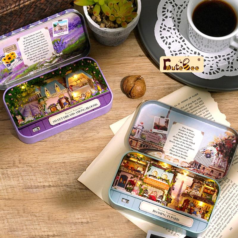 https://cdn.shopify.com/s/files/1/0743/8945/5069/files/puzzloria-diy-miniature-purple-puzzloria-diy-dollhouse-kit-box-theater-3-43347944603869.jpg?v=1745185820